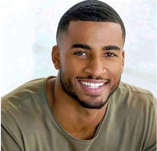 5 Types Of Men That Attract Women Without Much Efforts